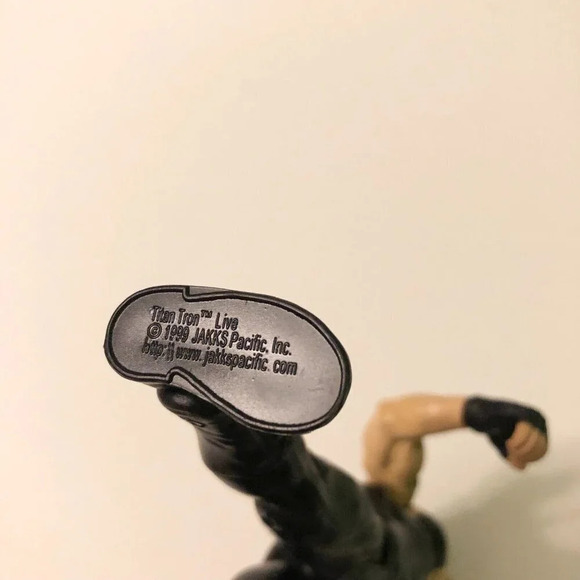 1999 The Undertaker Jakks Pacific Titan Tron  Live WWE Wrestling Figure - Picture 9 of 11